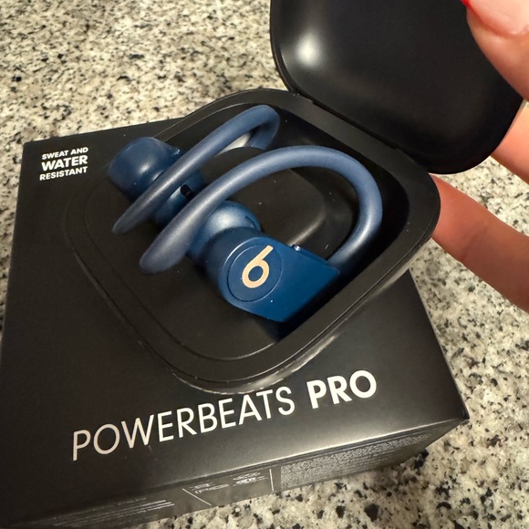 Power Beats Pro - Picture 4 of 5